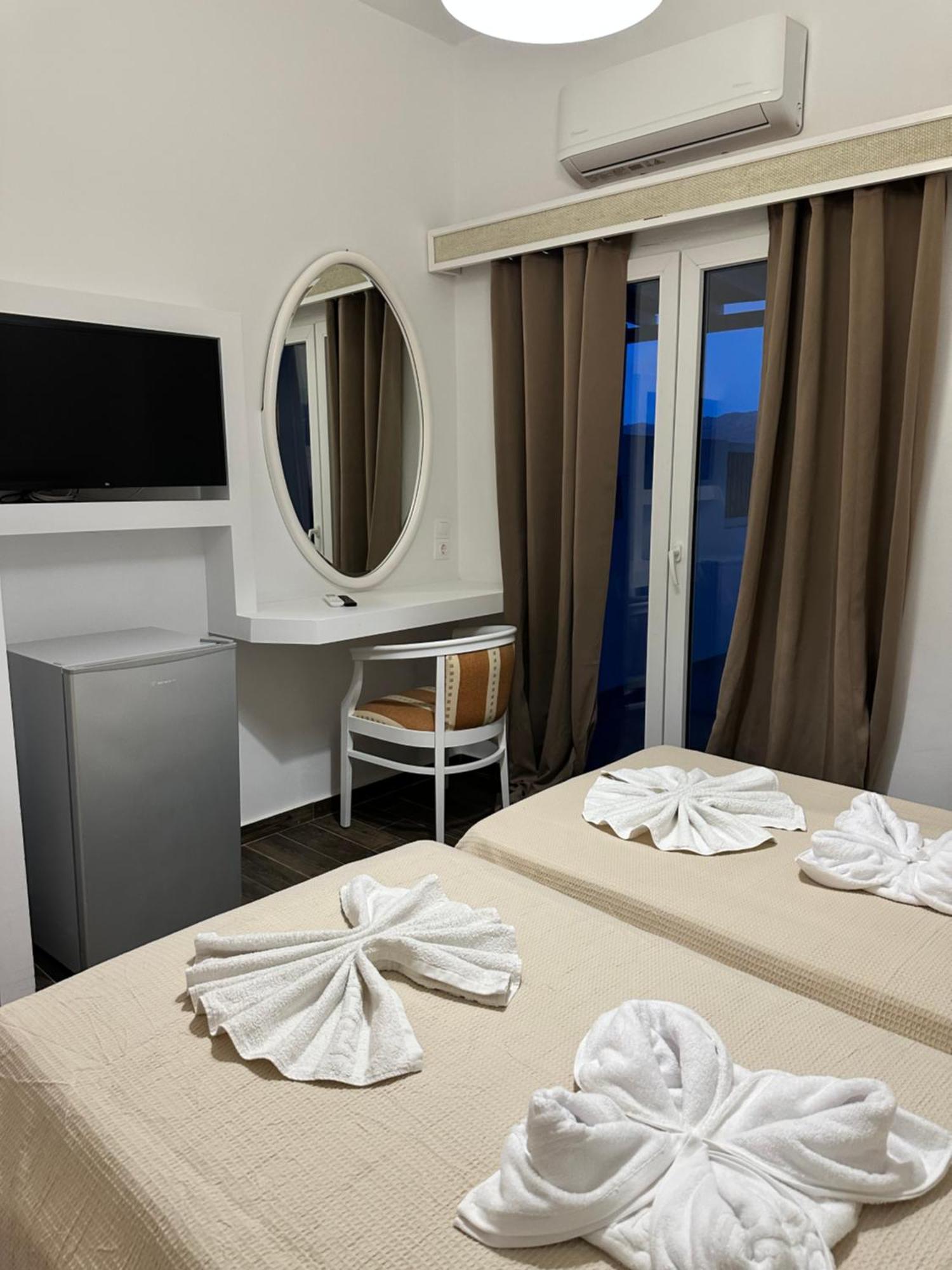 Ene'S Mykonos Apartment Klouvas ภายนอก รูปภาพ