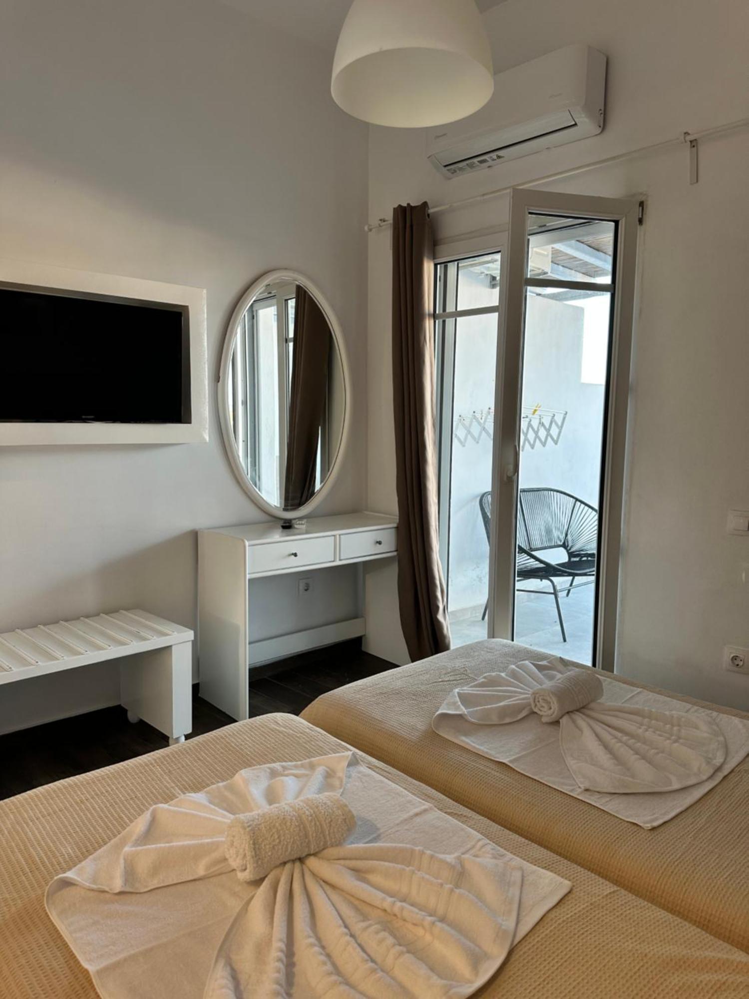 Ene'S Mykonos Apartment Klouvas ภายนอก รูปภาพ